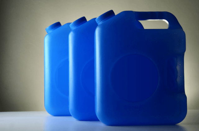 Table with water storage container
